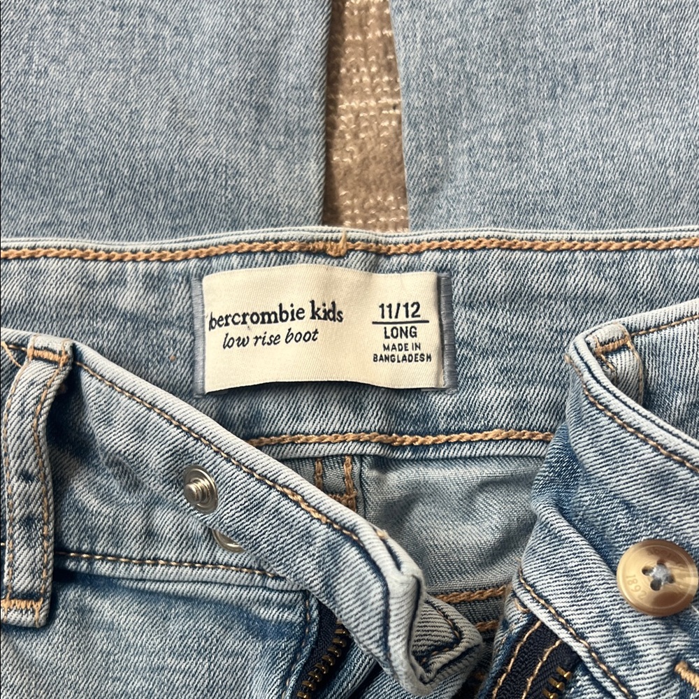 abercrombie kids Light Wash Straight Leg Jeans